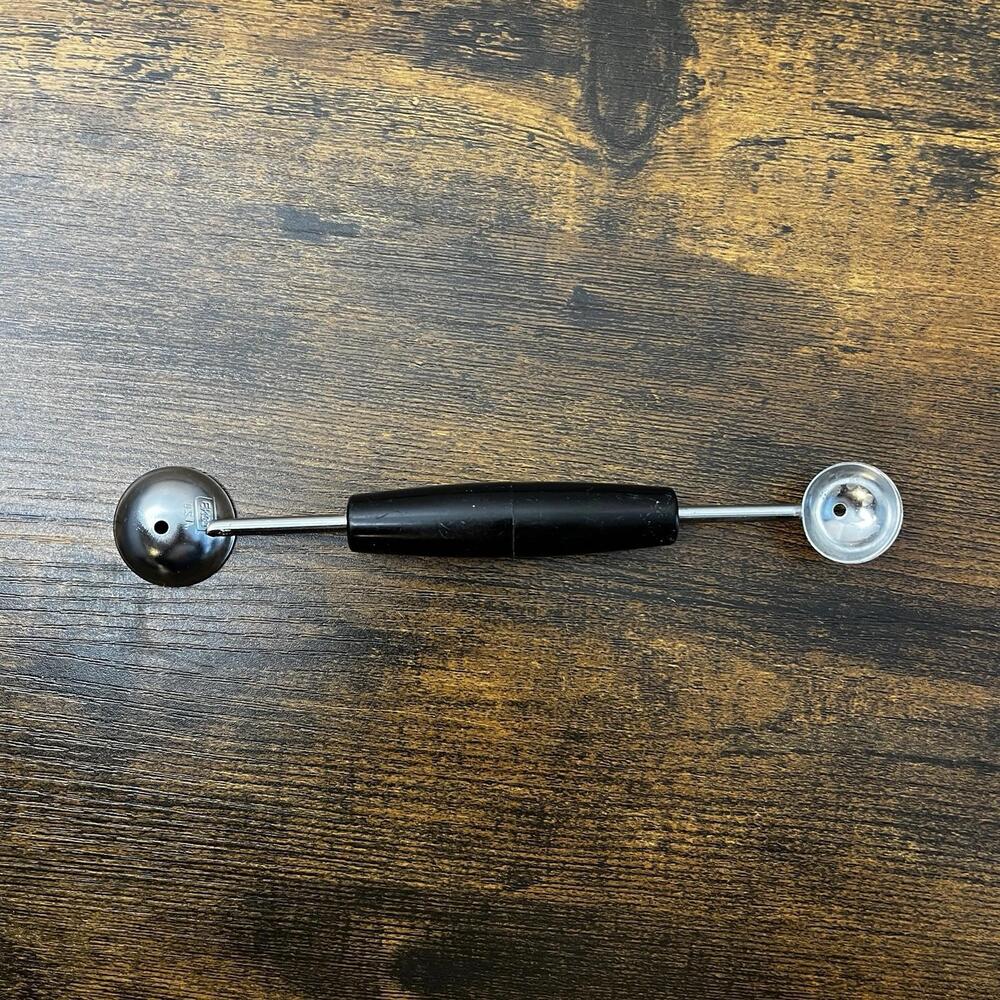 Vintage EKCO Double‎ Sides Melon Fruit Baller Scoop Tool USA Plastic Handle